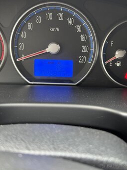 Hyundai Santa Fe 2.2 CRDi, 2007 – spolehlivé auto ve výborné - 12