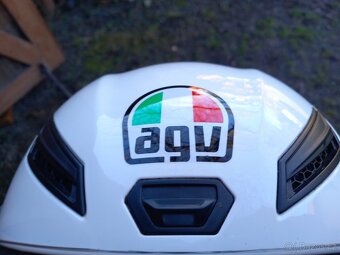 AGV - 12