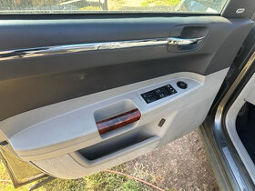 Chrysler 300C 3,0 crd kombi r.v. 2008 - 12