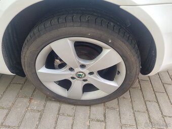 Škoda Octavia 2, 1.6 TDI - 12