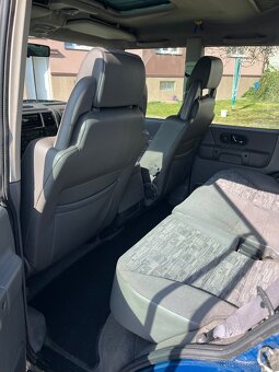 Land Rover Discovery 2 - 12