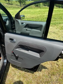 Ford fusion - 12