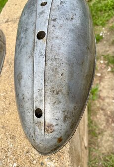 Jawa ČZ 350 354 kývačka - víka motoru - 12