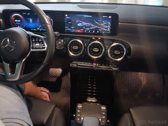 Mercedes-Benz Třídy A, A250e - 12