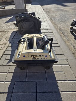 Zavážecí loďka Sports Prisma 7G se sonarem a GPS - 12