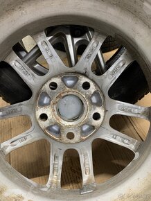 Octavia 3 5x112 zimni sada 195/65/15 - 12