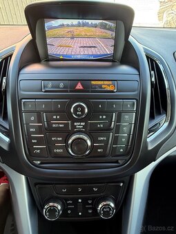 OPEL ZAFIRA TOURER  1.4 TURBO 103KW KAMERA 2016 7 MIST - 12