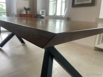 Designový jídelní stůl 240x100cm  a 8 židli - 12