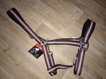 Přezky, ohlávky, dečka, kniha Koně Formule A1/1 - 12