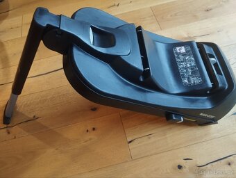 Maxi Cosi autosedačka Cabrio Fix i-Size + základna - 12