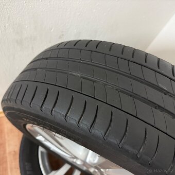 KIA CEED II 5x114,3 R16 ET50+LETNÍ 205/55R16 4,5mm - 12