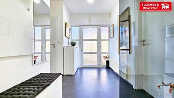 Zánovní bungalov 5+kk s garáží, se zahradou a velkou krytou  - 12