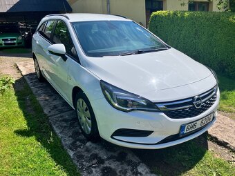 Prodám Opel Astra K Sports Tourer r.v2017 - 12