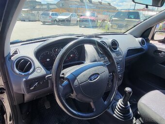 Ford Fiesta 1.3i Ambiente,51kw, nová STK - 12