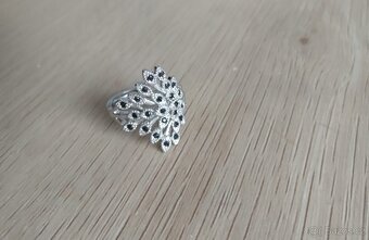 Nový dámský stříbrný prsten prstýnek velký s kamínky Uni - 12