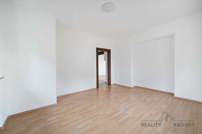 Prodej bytu, 3+1, 75 m2, Chvaletice - 12
