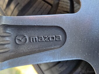 Zánovní orig.zimní sada Mazda 3 16" 5x114,3 pneu 205/60/16 - 12