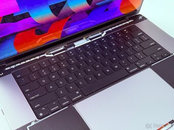 MacBook Pro 16,2", M2 MAX, 32GB, 1TB - záruka 22 měsíců - 12