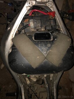 Yamaha FZ6 Fazer - 12