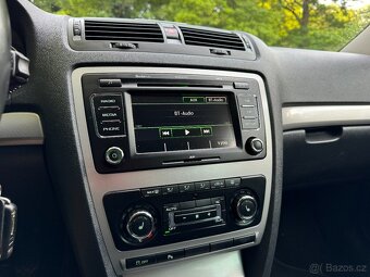 Škoda Octavia 2012 1.6 TDI  Bluetooth Senzory Výhřev Rozvody - 12