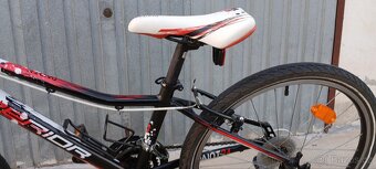 Superior Paint 24" - 12