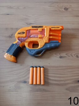 Pistole NERF - 12
