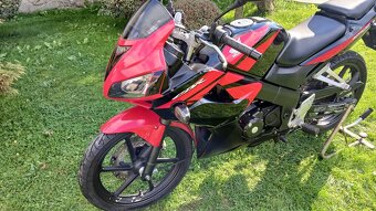 Honda CBR 125r - 12