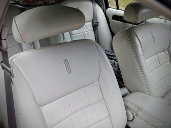 LINCOLN TOWN CAR 4,6 V8 - 12
