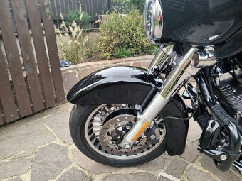 Harley Davidson Electra Glide - 12