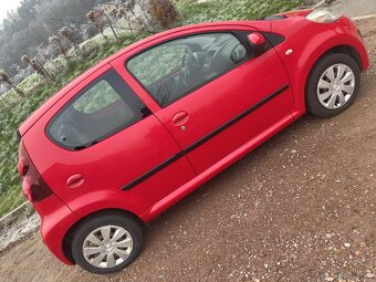 Peugeot 107 1.0 - 12