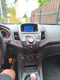 Prodám Ford Fiesta st180 1.6 turbo 134kw - 12
