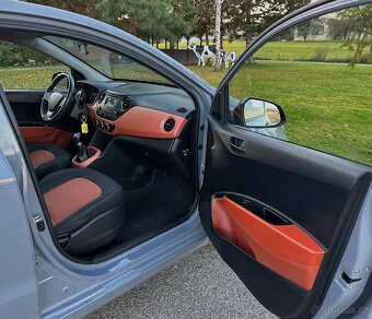 Hyundai i10 Blue 1.0i bifuel 70ps manuál • bicolor interier• - 12