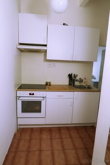 2+kk na Letné, Veverkova - 12