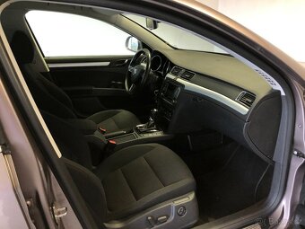 ŠKODA SUPERB COMBI 2.0TDI DSG - 12