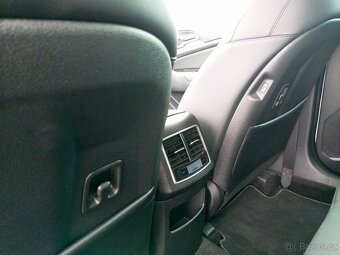 Kia Sportage 1.6 T-GDI MHEV TOP 4x4 - 6.900 KM - 12