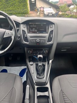 Ford Focus kombi 8/2015 92 kw benzin Nové rozvody - 12