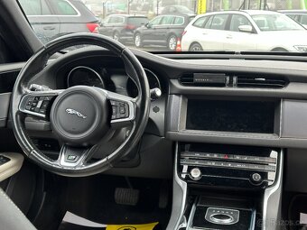 Jaguar XFR 2017 - 12