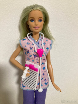 Barbie Mattel různé +šaty - 12