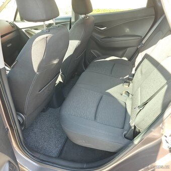 Hyundai ix20 1.6i automat 62.tis.km Švýcarsko ročník 1942 - 12