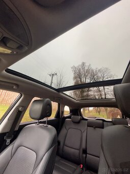Hyundai GRAND SANTA FE 2,2 CRDi - 12