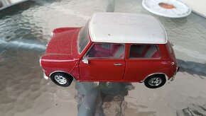 Solido modely autíček - 12