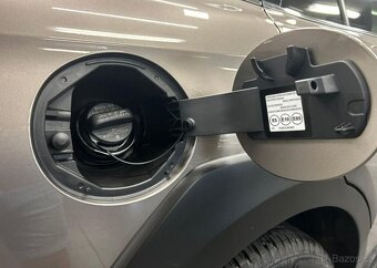 Subaru Outback 2.5 TOURING 2025 6let zaruka 124 kw7 - 12