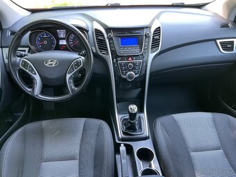 Hyundai i30 combi 1,4 nové v ČR, servis. knížka - 12