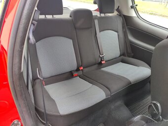 Peugeot 206 1,1i / servo / pneu / ČR / - 12
