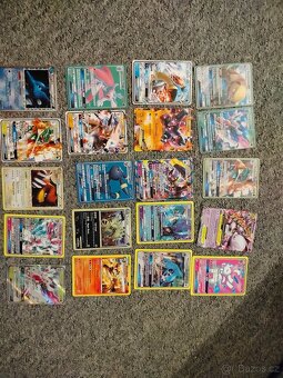 Pokémon karty - 12
