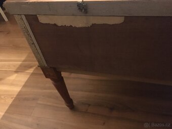 Starozitny stolek - 12