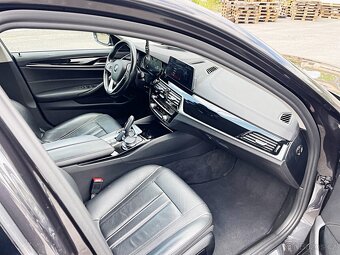 BMW G30 540DXdrive 235KW LUXURY LINE 1.MAJ DPH TOP - 12