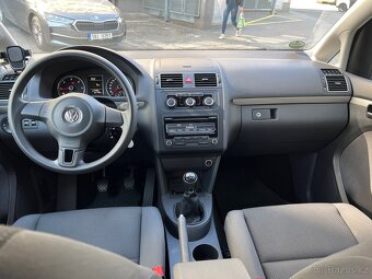 Volkswagen touran 1.6tdi, ČR ,SERV,NEHAVAROVÁNO. - 12