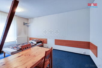 Prodej výrobního objektu, 1048 m², Králův Dvůr, ul. Tovární - 12