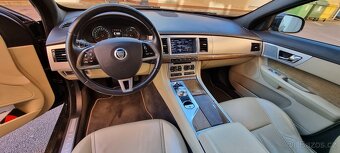 Jaguar  XF 2,2 D SPORTBRAKE 147KW - 12